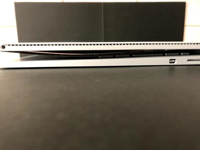 Surface Book バッテリー膨張