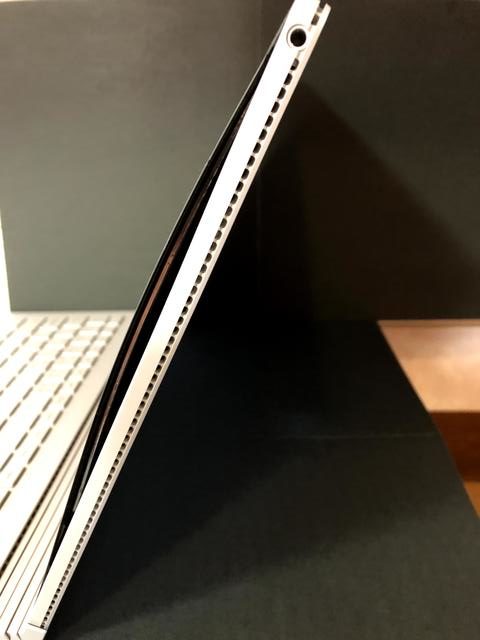 Surface Book バッテリー膨張