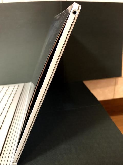 Surface Book バッテリー膨張